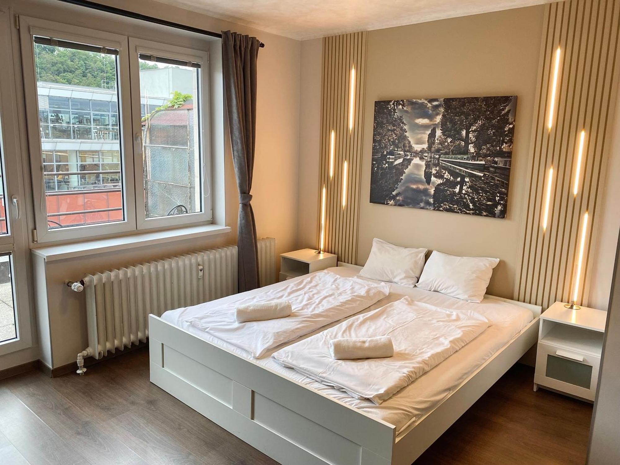 Top Floor Studio With Terrace ปราก ภายนอก รูปภาพ